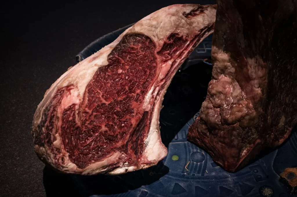 เนื้อดรายเอจ (Dry-Aged)