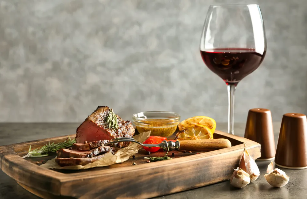 สเต็กกินกับเครื่องดื่มอะไร